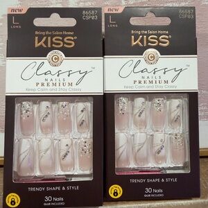 KISS Classy Nails Premium Set with Elegant Designs